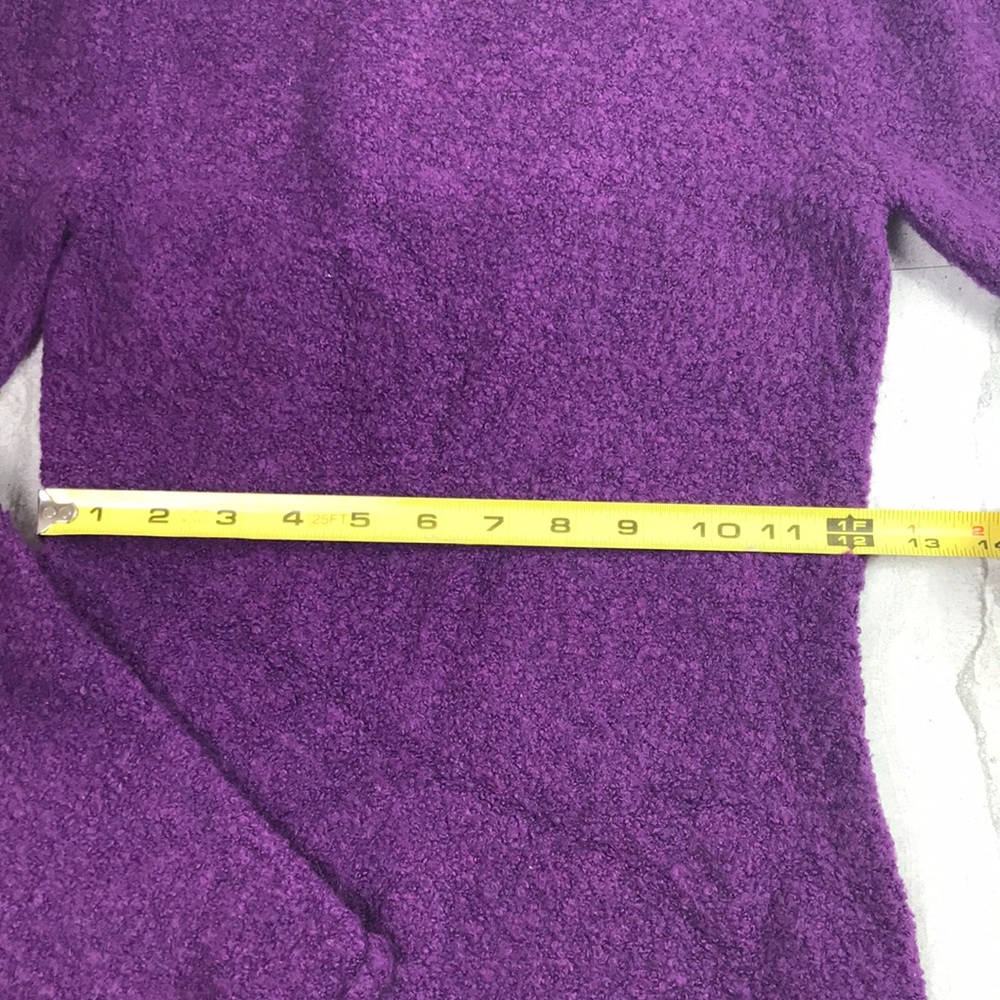 Victoria Secret Moda International Sweater - Picture 7 of 8